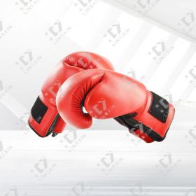 拳擊手套、頭盔、護(hù)膝
